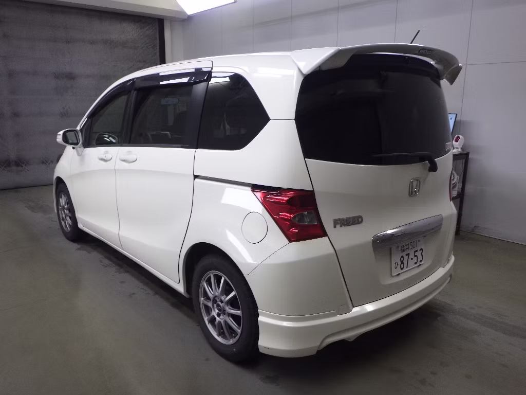 HONDA FREED