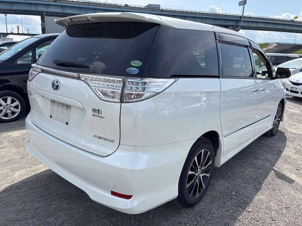 TOYOTA ESTIMA