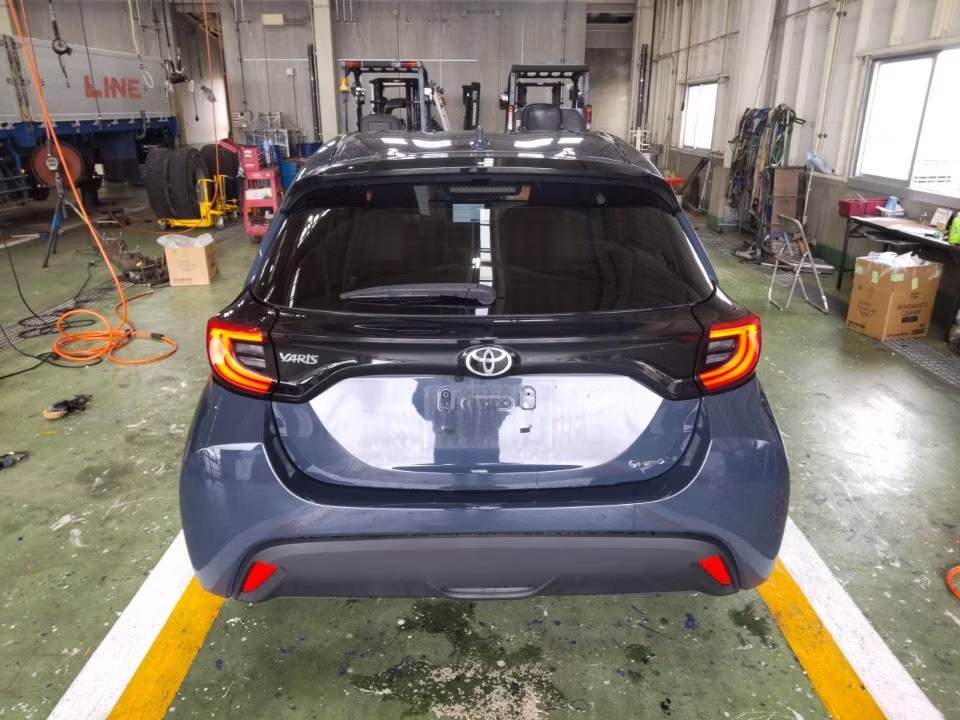 TOYOTA YARIS