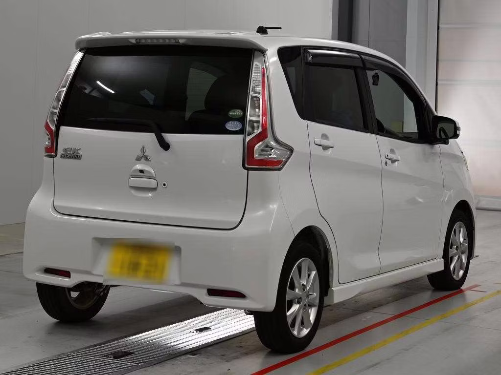 MITSUBISHI EK CUSTOM