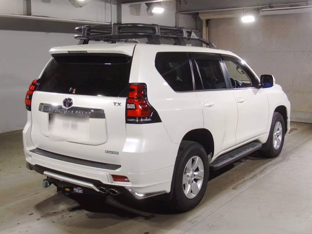 TOYOTA LAND CRUISER PRADO