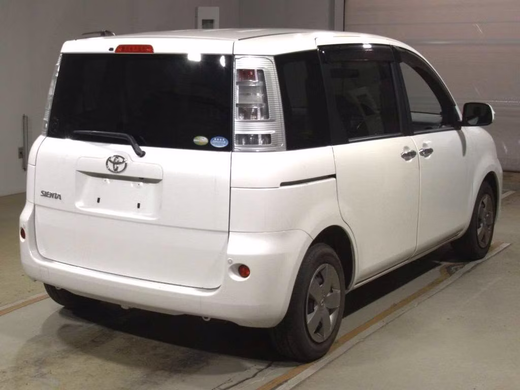 TOYOTA SIENTA