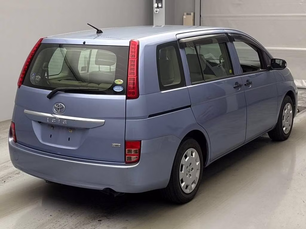 TOYOTA ISIS