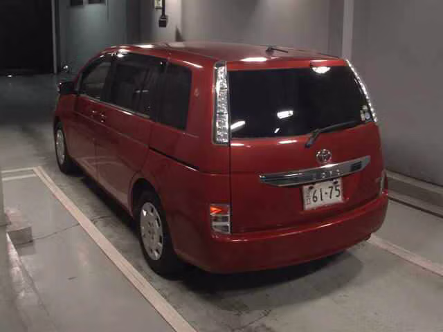 TOYOTA ISIS