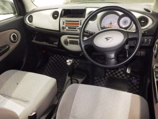 DAIHATSU MIRA GINO
