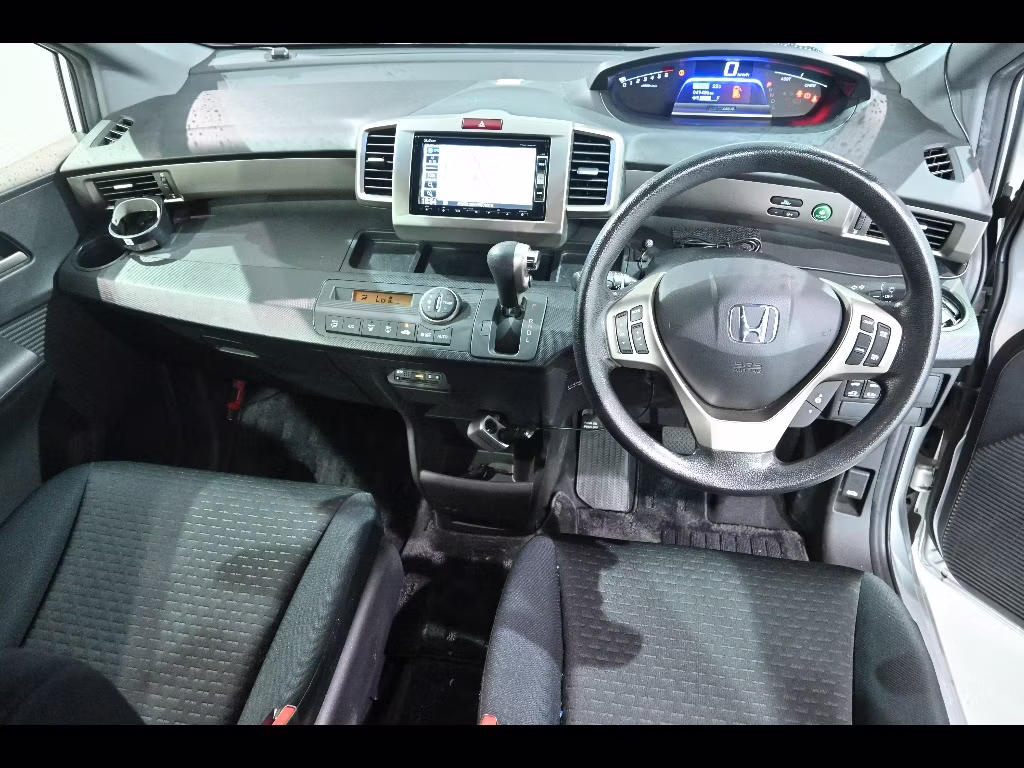 HONDA FREED SPIKE
