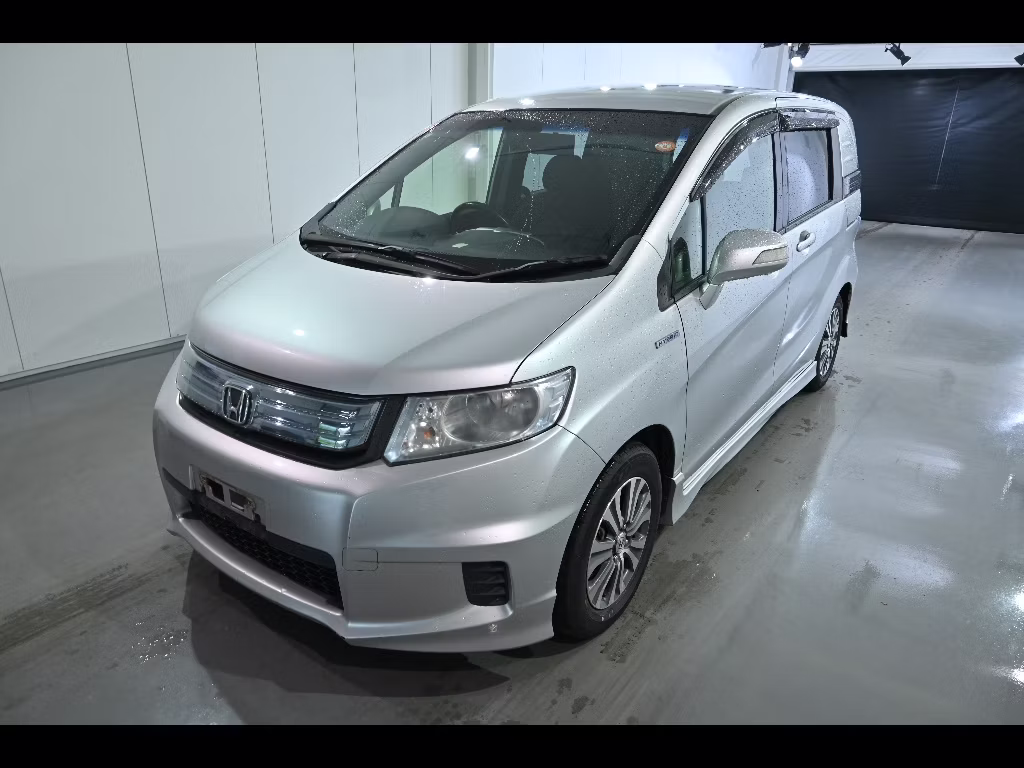 HONDA FREED SPIKE