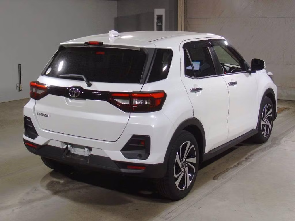 TOYOTA RAIZE
