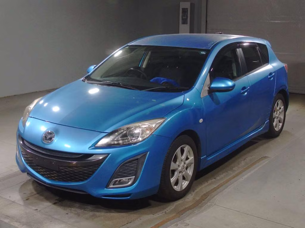 MAZDA AXELA