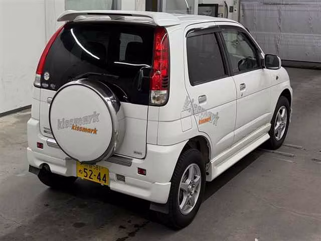 DAIHATSU TERIOS KID