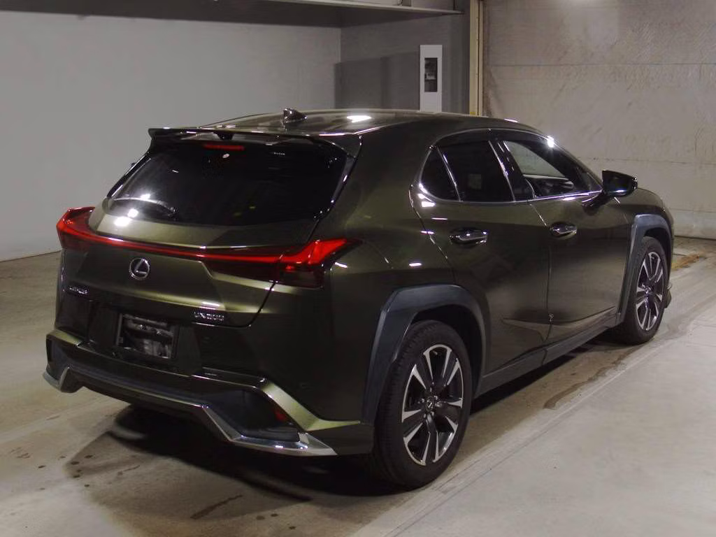 LEXUS UX200