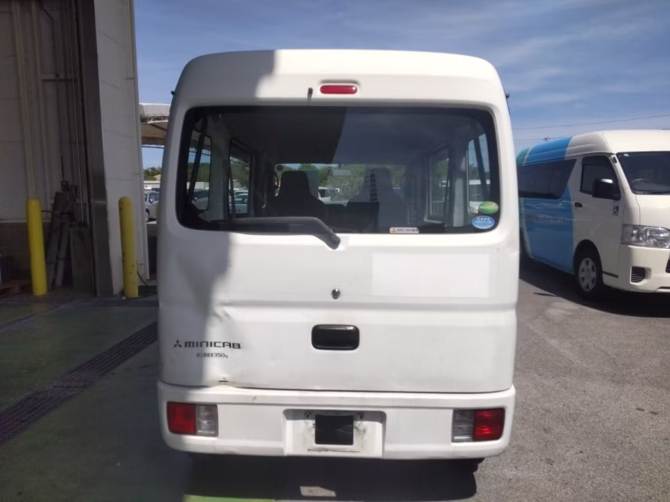 MITSUBISHI MINICAB