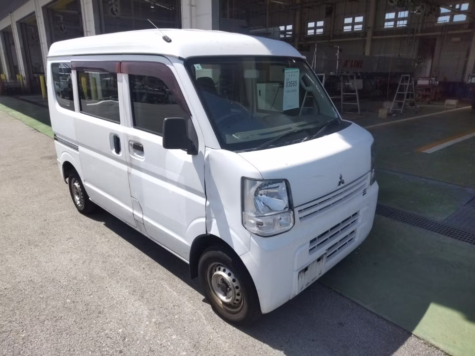 MITSUBISHI MINICAB