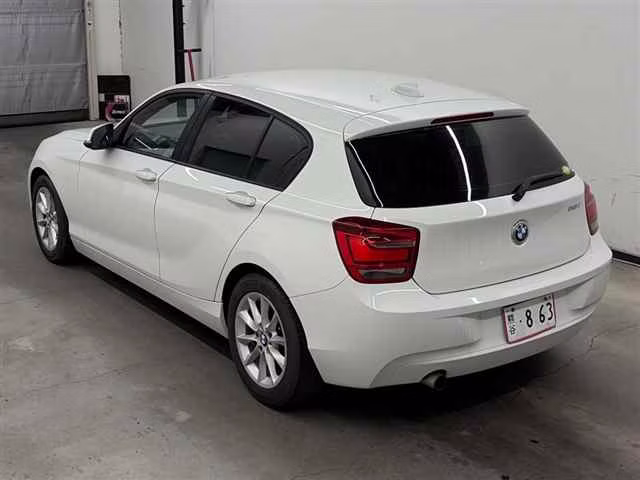BMW 1-SERIES