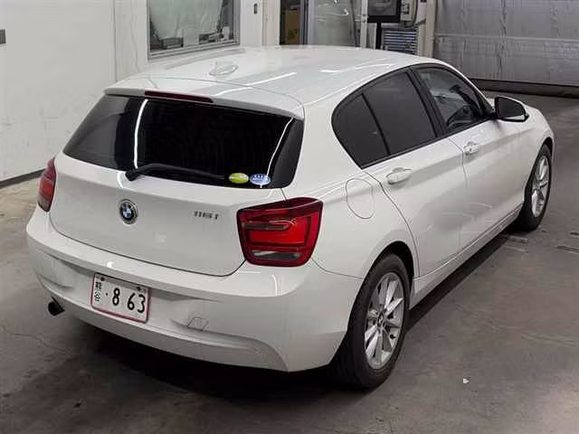 BMW 1-SERIES