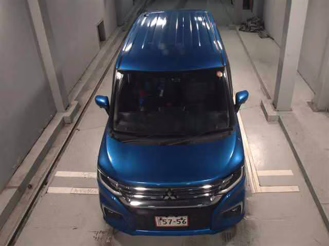 MITSUBISHI DELICA D:2