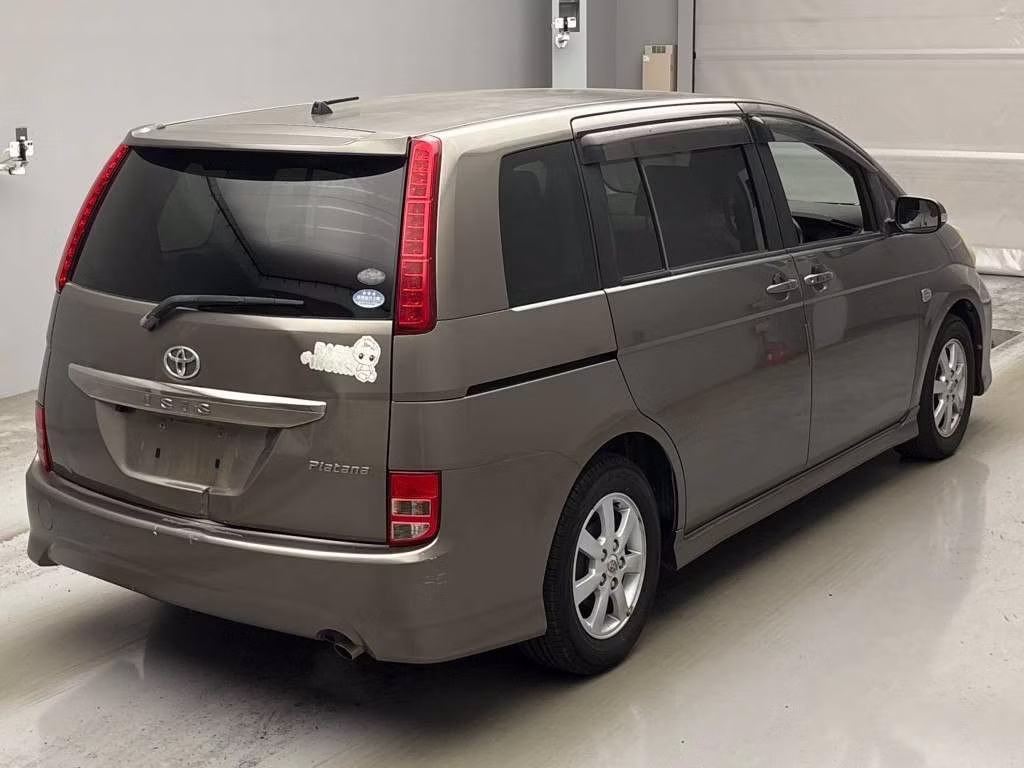 TOYOTA ISIS