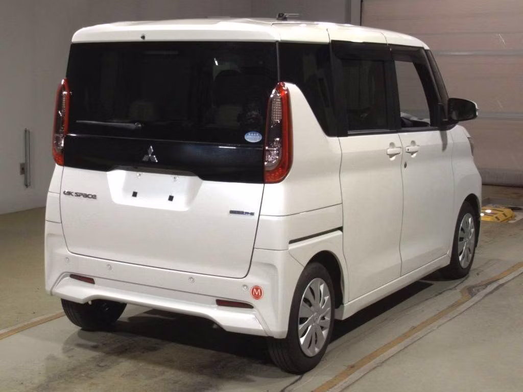MITSUBISHI EK SPACE