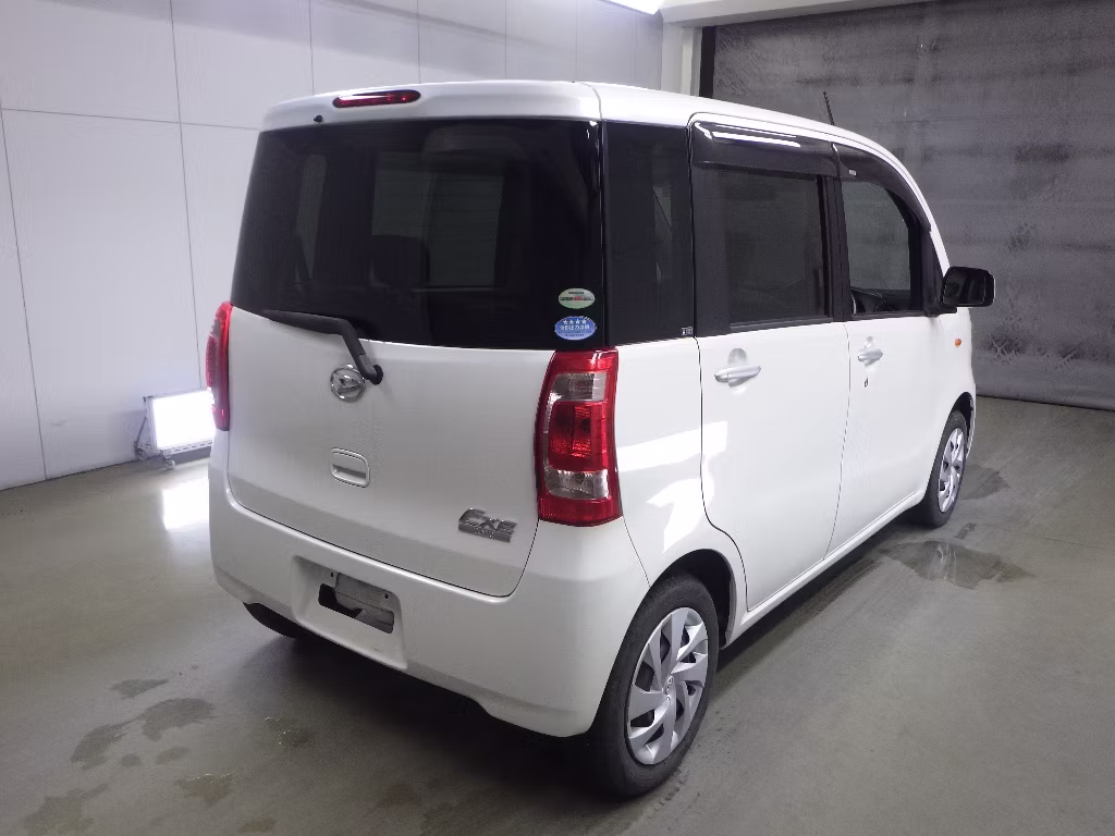 DAIHATSU TANTO EXE