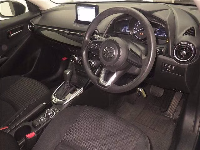 MAZDA MAZDA2
