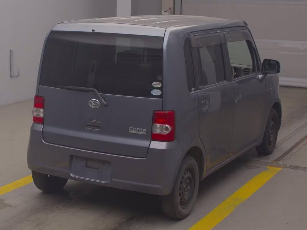 DAIHATSU MOVE CONTE