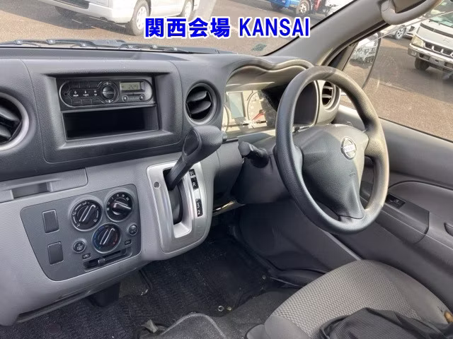 NISSAN NV350 CARAVAN