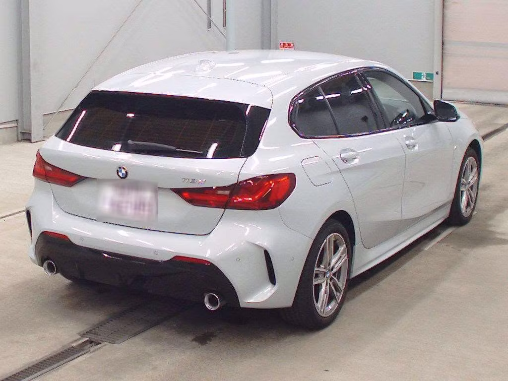 BMW 1-SERIES