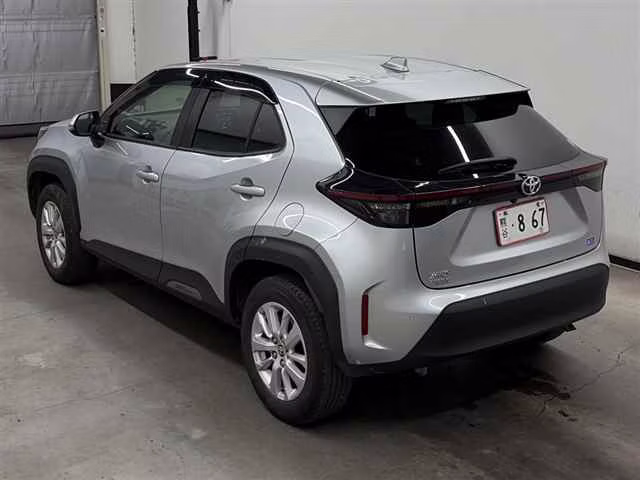 TOYOTA YARIS CROSS