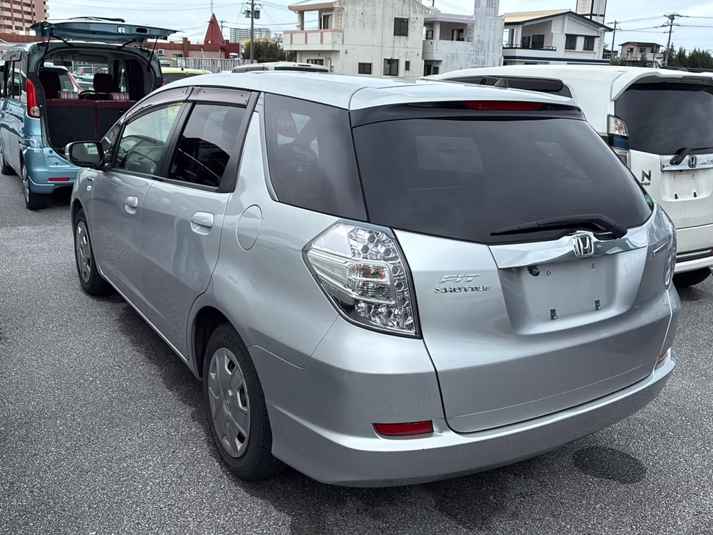 HONDA FIT SHUTTLE