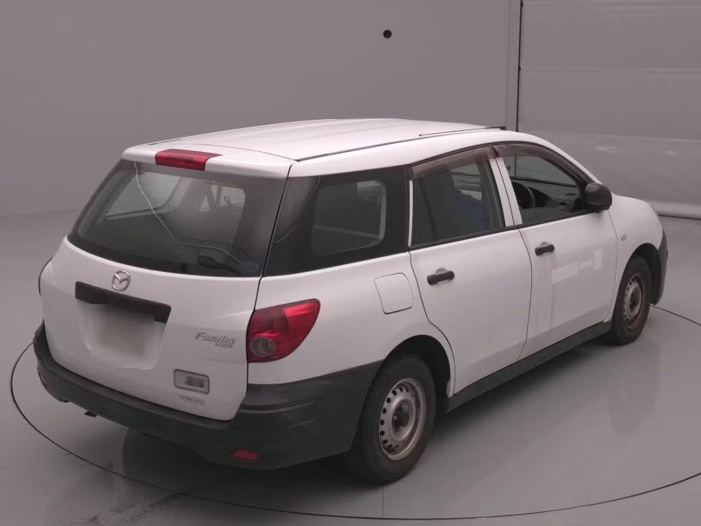 MAZDA FAMILIA