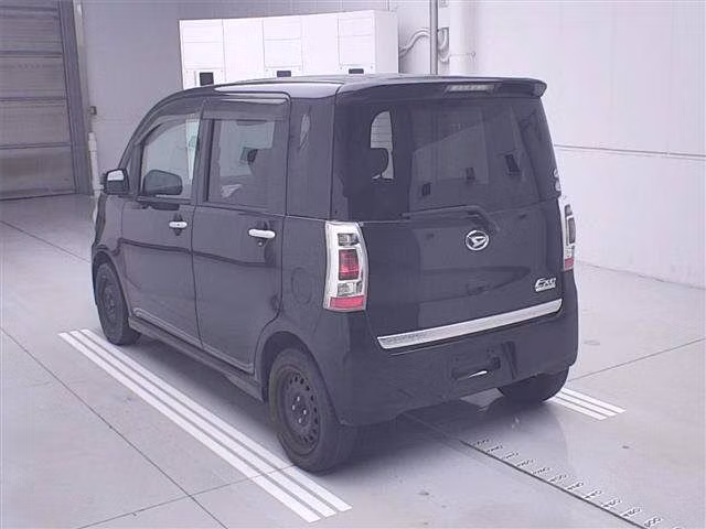 DAIHATSU TANTO EXE