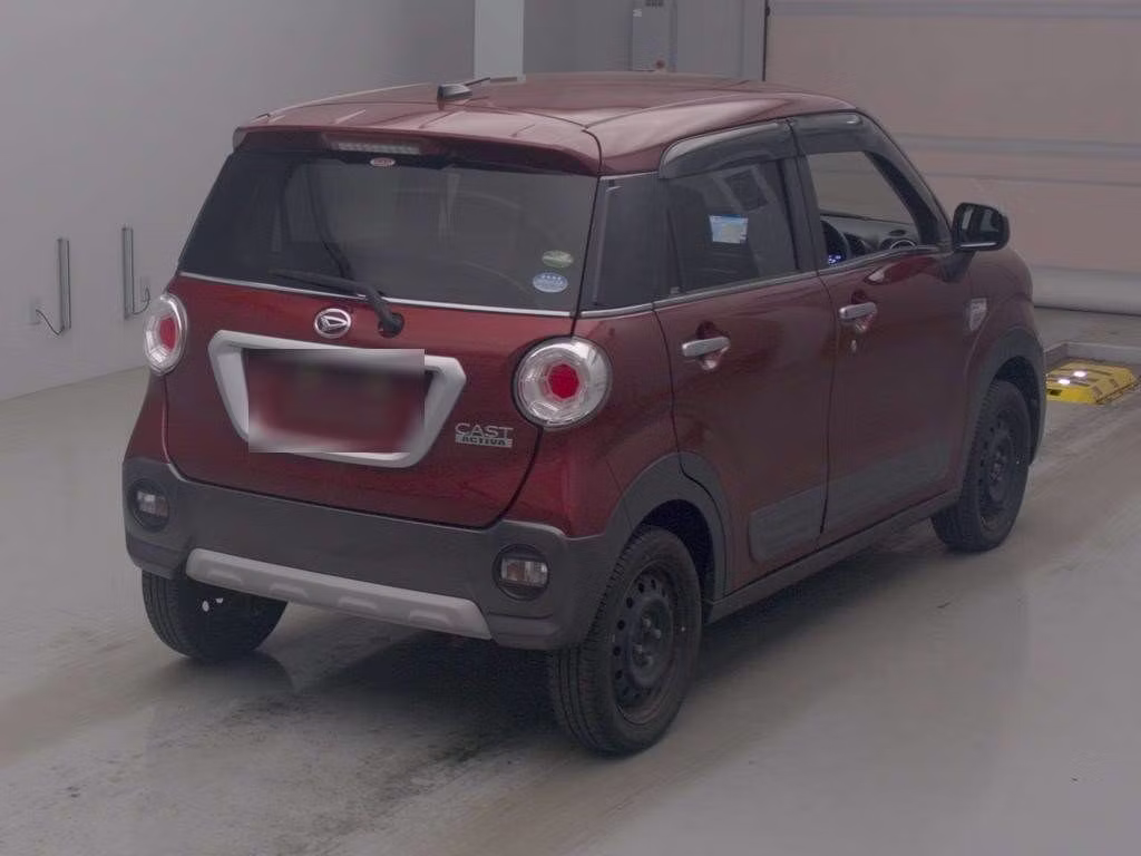 DAIHATSU CAST