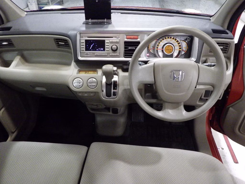 HONDA LIFE