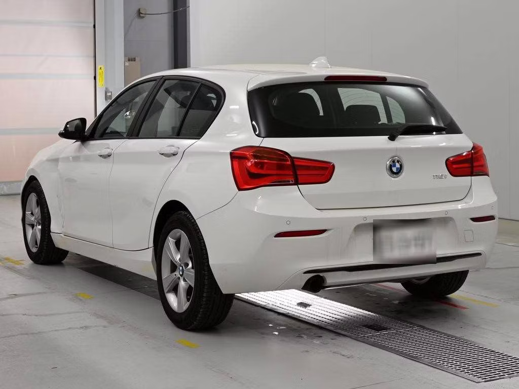BMW 1-SERIES