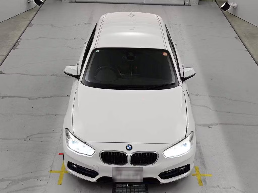 BMW 1-SERIES