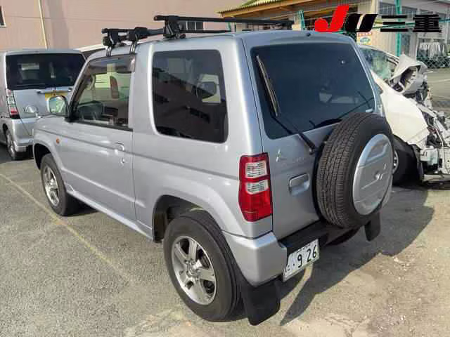 MITSUBISHI PAJERO MINI