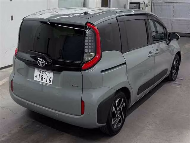 TOYOTA SIENTA