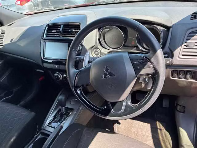 MITSUBISHI RVR