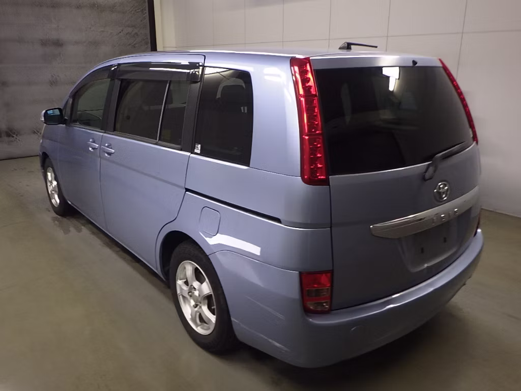 TOYOTA ISIS