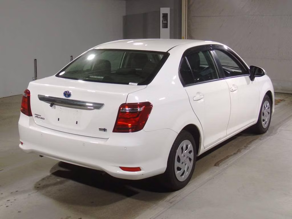 TOYOTA COROLLA AXIO