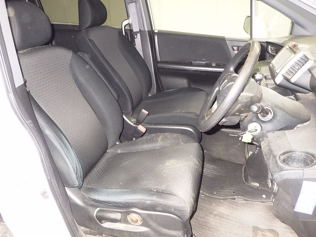 HONDA FREED SPIKE