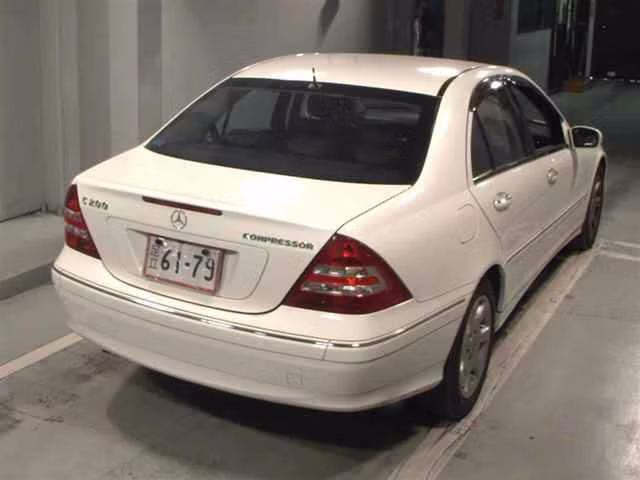 MERCEDES-BENZ C-CLASS