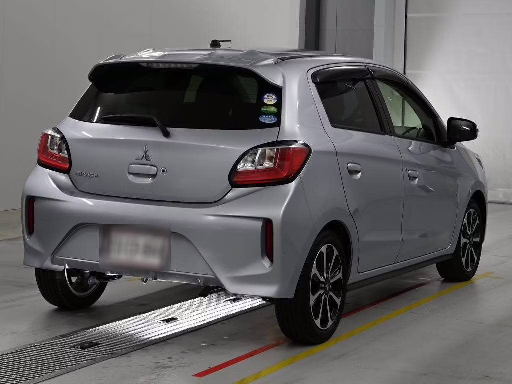 MITSUBISHI MIRAGE
