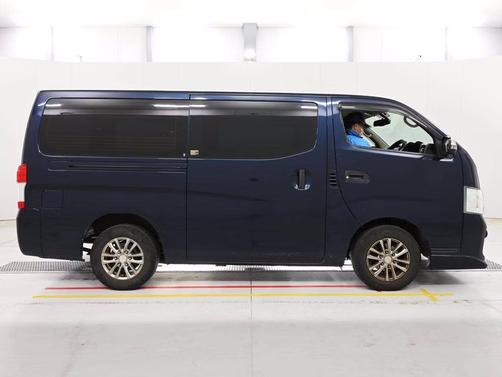 NISSAN NV350 CARAVAN