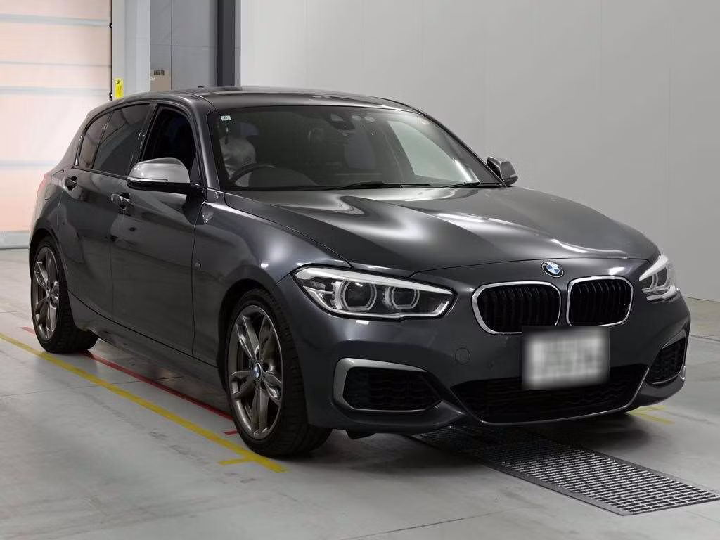 BMW 1-SERIES