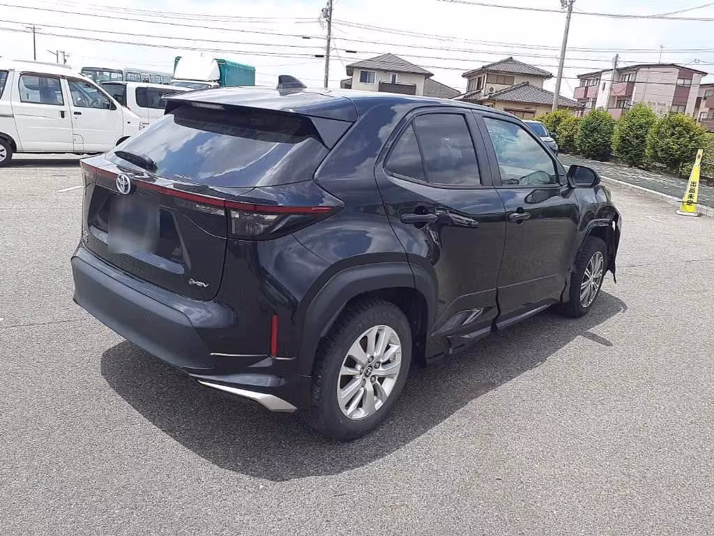 TOYOTA YARIS CROSS