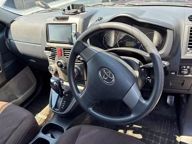 TOYOTA RUSH