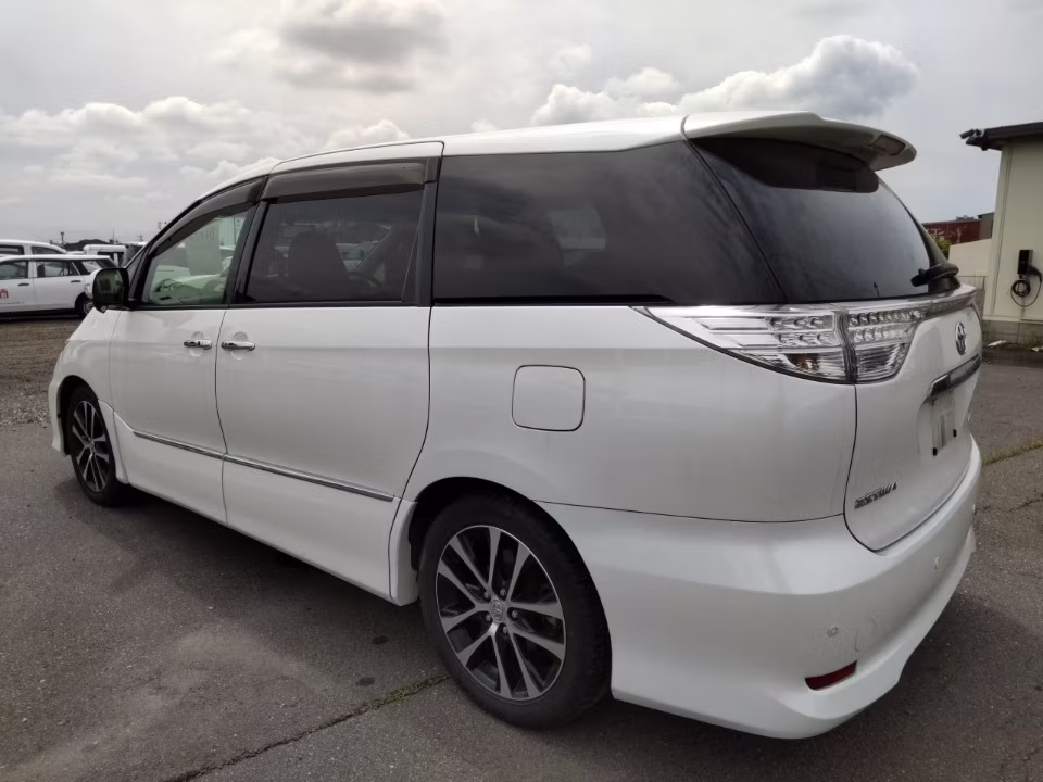 TOYOTA ESTIMA