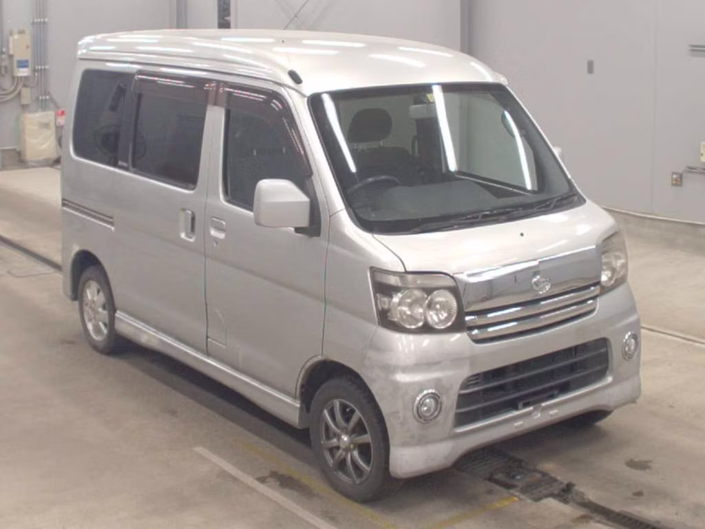 DAIHATSU ATRAI