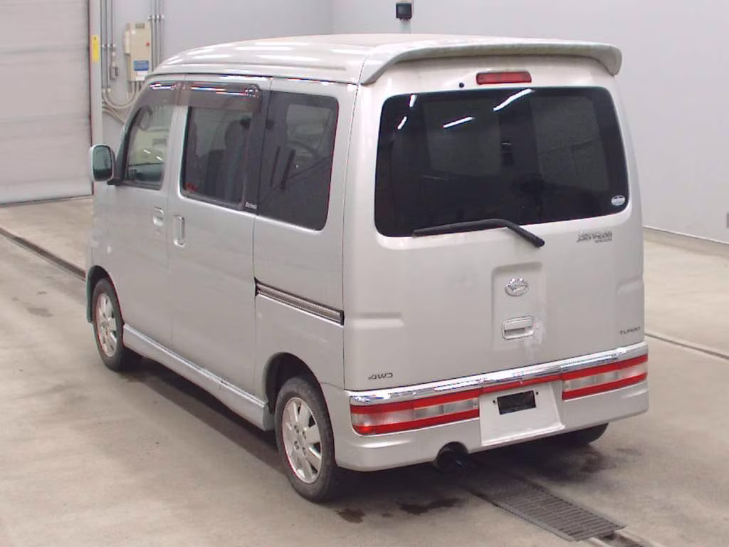 DAIHATSU ATRAI